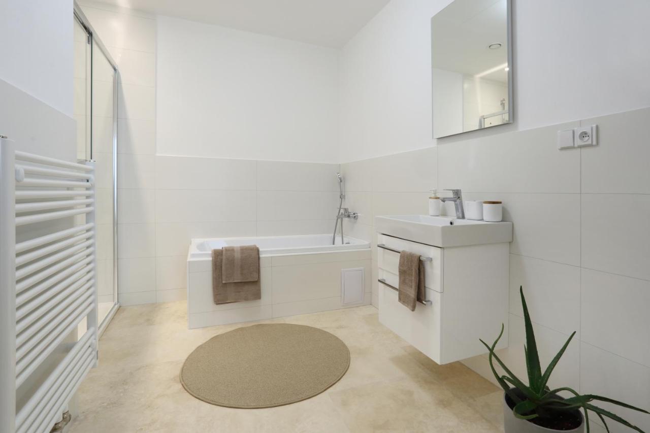 Apartmany Omega Lanskroun Exterior photo